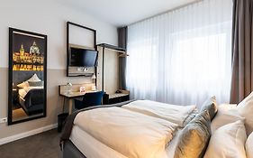 Yors Boutique Hotel